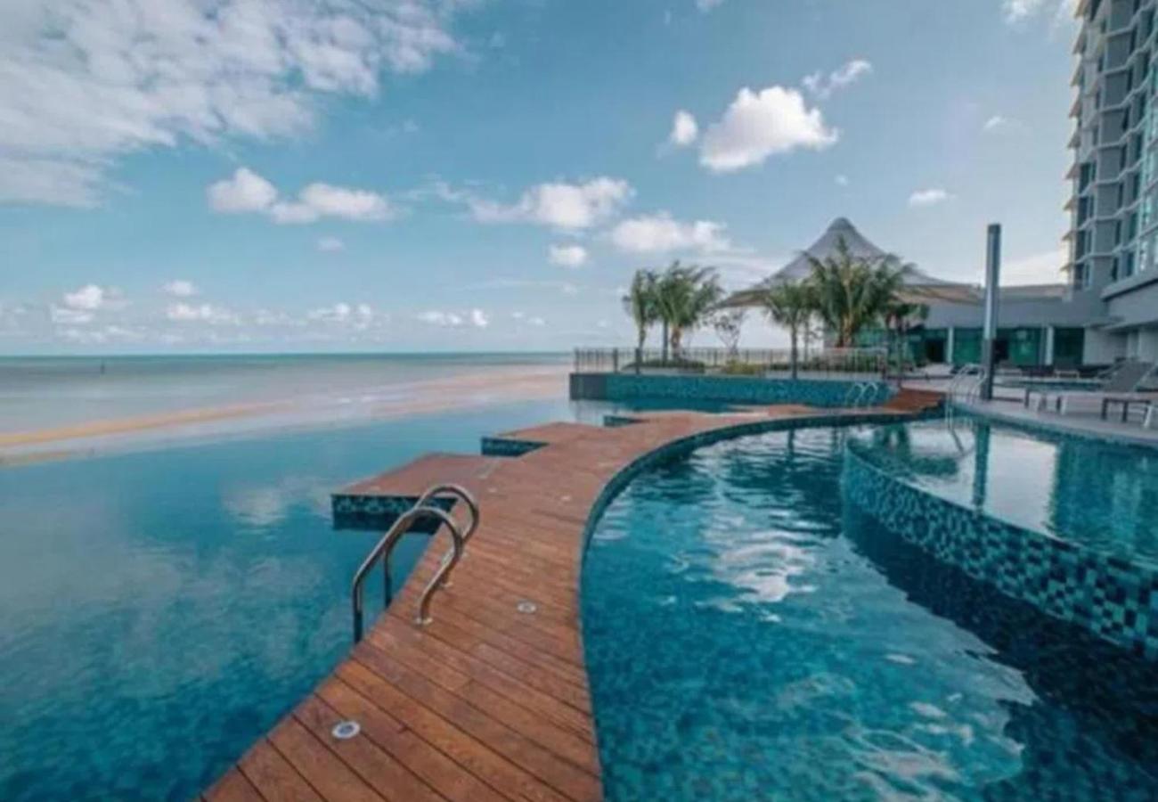 Oceanbay Seaview 6pax Netflix A-19-13 * Kuantan