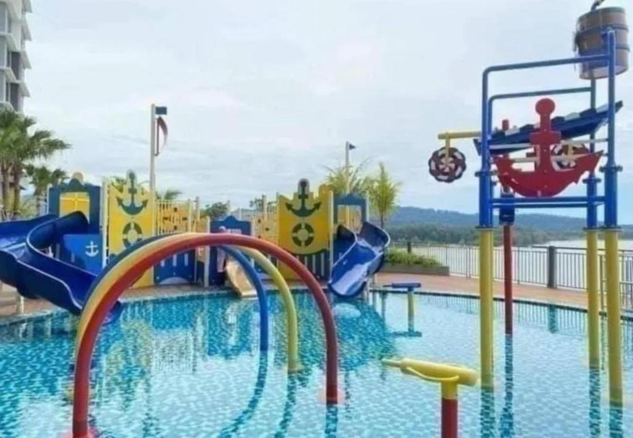 Oceanbay Seaview 6pax Netflix A-19-13 Kuantan